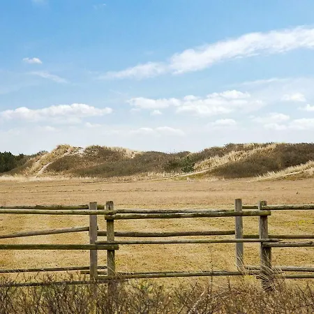 Three-bedroom Holiday In 7 Semesterbostad *