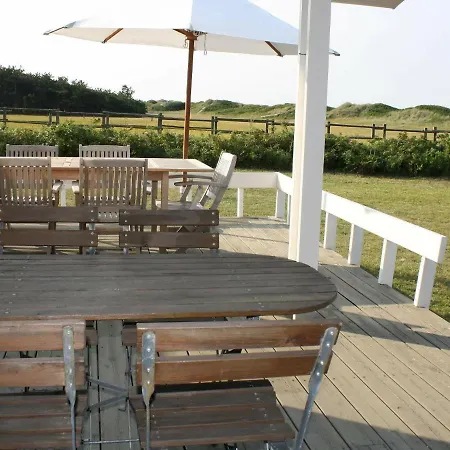 Three-bedroom Holiday In 7 Semesterbostad *